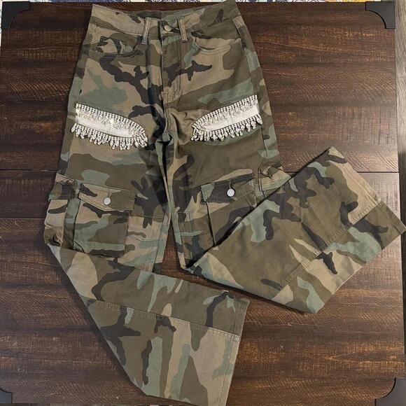 Unbranded Pants - NWOT Y2K Camo Cargo Pants w/ Rhinestone Fringe 26x30